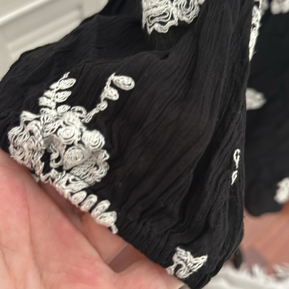 NWOT - FP Austin Emma embroidered swing Mini Dress - Black M - Picture 3 of 8
